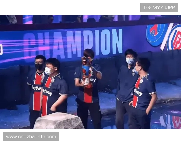 DOTA2热议：FPX战队实力究竟如何引发广泛讨论与争议